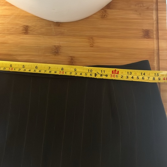 D&G pinstriped skirt - Picture 10 of 13